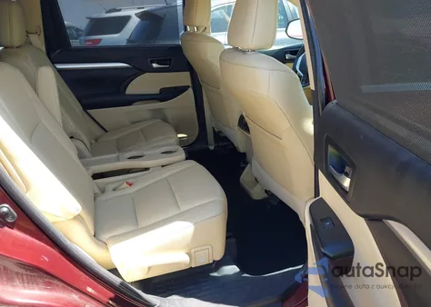 2018 Toyota Highlander Xle from USA, damaged, VIN 5TDJZRFH0JS859177